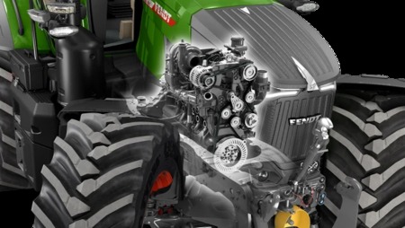 Fendt Vario 800 traktor med udsnit af AGCO Power 80 motor indeni